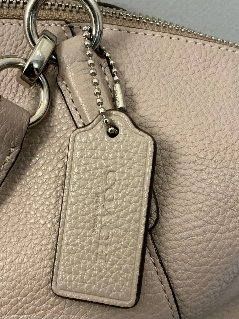 Coach F28993 Kelsey Pebbled Leather Shoulder Satchel Crossbody in Grayish Taupe - Picture 3 of 14